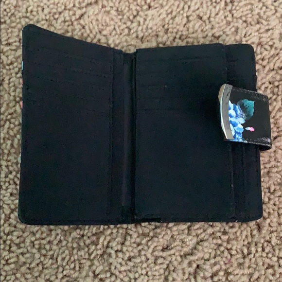 Wallet - Picture 3 of 5